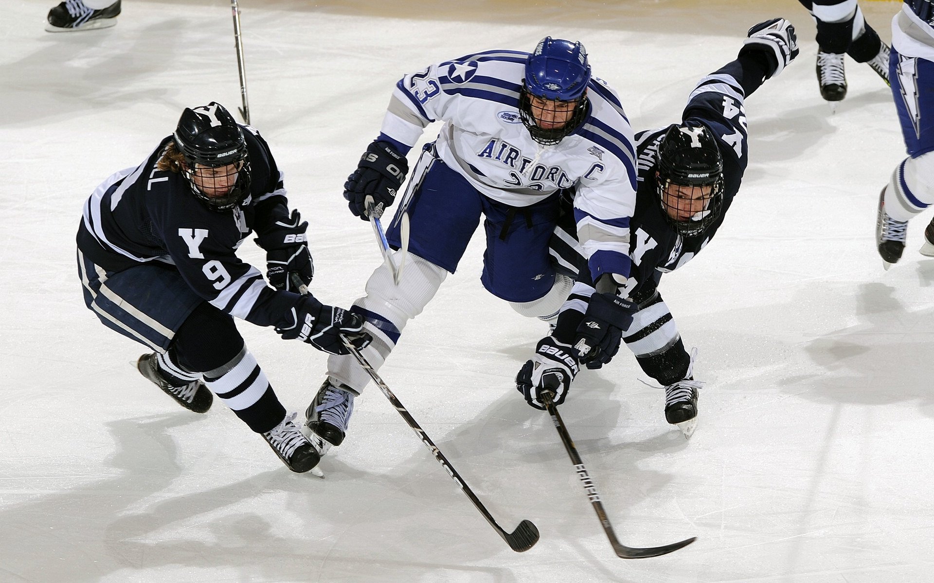 赛场上“绝佳配合”的背后:团队合作的艺术,团队完美配合